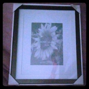 ***SOLD*** Picture frame & mat for 8 × 10 pictures